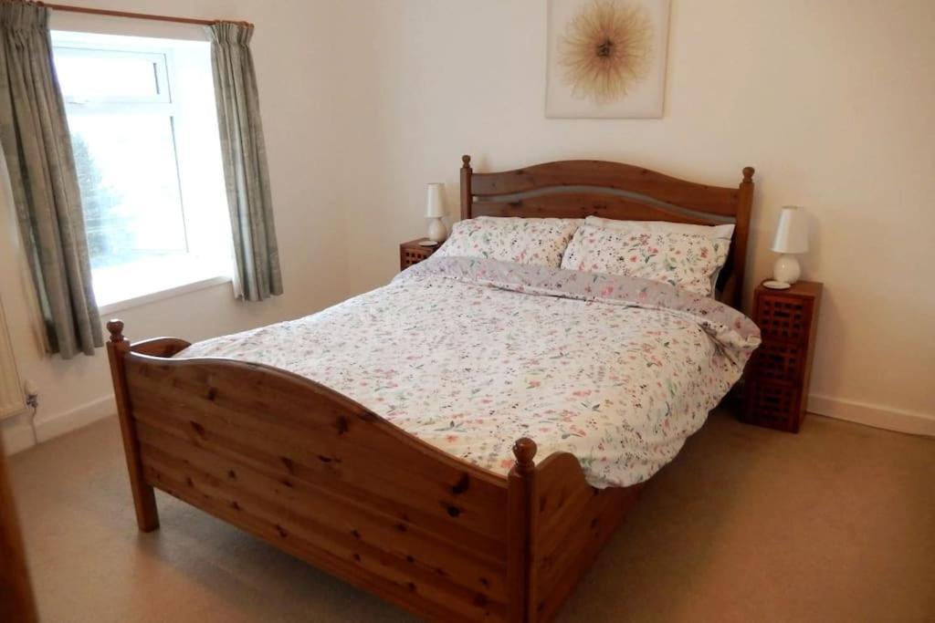 Welsh Holiday Home Sleeps 5 Close To Beaches & Mountains Nantlle Exterior photo